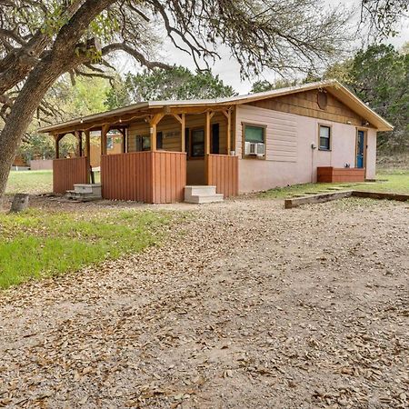 Cabana Luna Cabin With Deck, Swing And Fire Pit! Villa Rio Frio Exterior photo